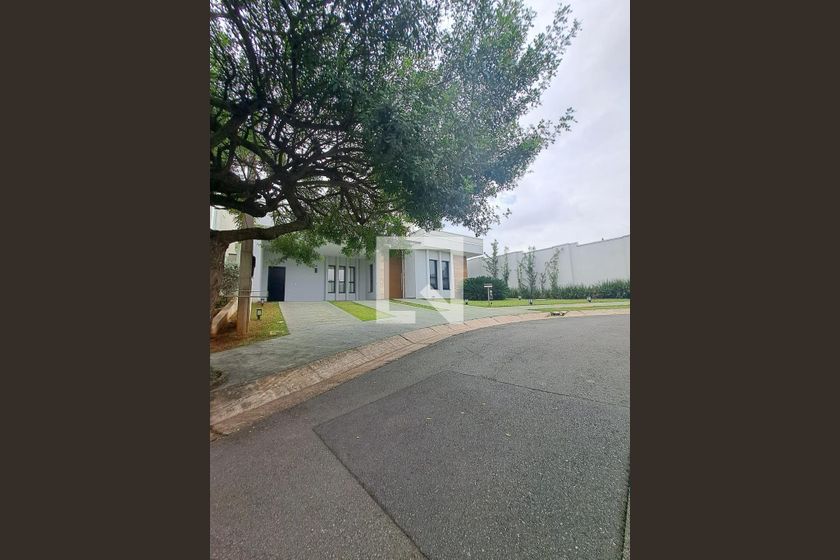 Casa à Venda - Swiss Park, 3 Quartos,  231 m2 em , Campinas - sp | SoloBR