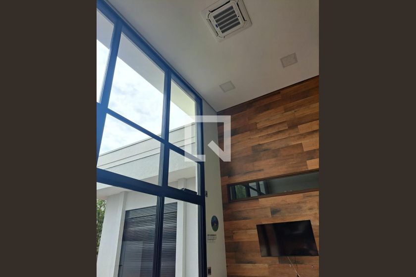 Casa à Venda - Swiss Park, 3 Quartos,  231 m2 em , Campinas - sp | SoloBR