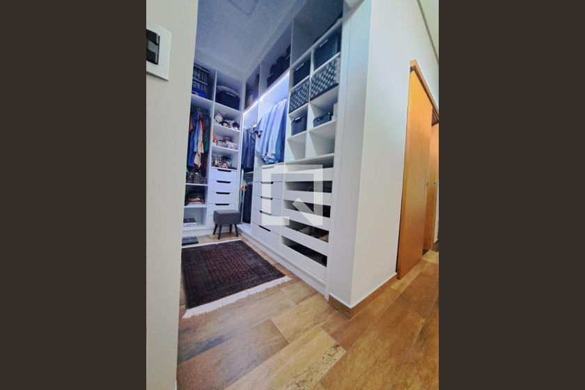 Casa à Venda - Swiss Park, 3 Quartos,  231 m2 em , Campinas - sp | SoloBR