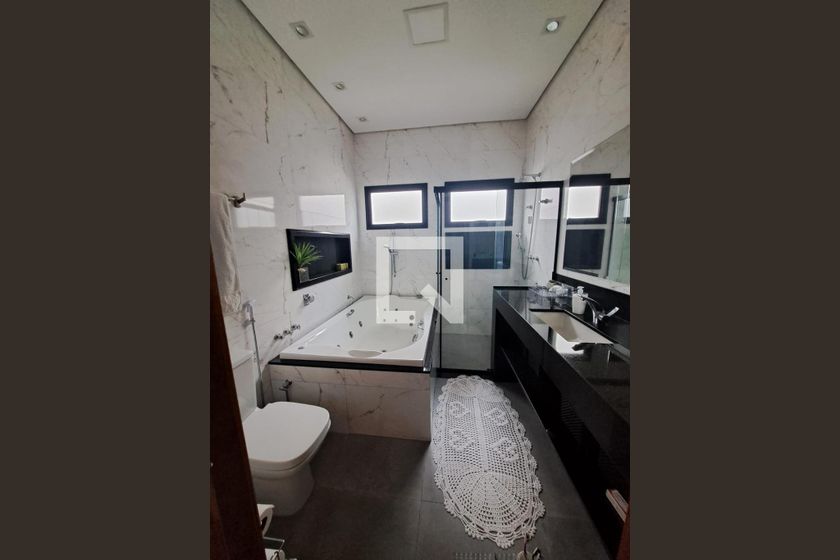 Casa à Venda - Swiss Park, 3 Quartos,  231 m2 em , Campinas - sp | SoloBR