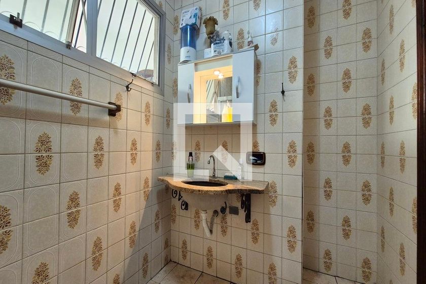 Casa à Venda - Jardim do Lago, 3 Quartos,  420 m2 em , Campinas - sp | SoloBR
