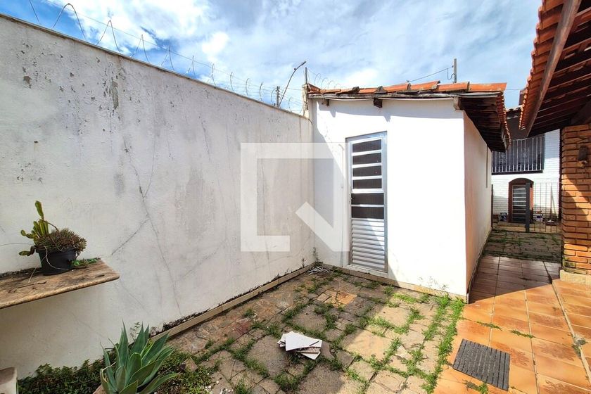 Casa à Venda - Jardim do Lago, 3 Quartos,  420 m2 em , Campinas - sp | SoloBR