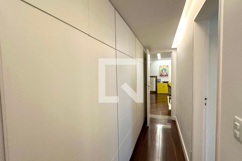Apartamento, 3 quartos, 250 m² - Foto 46