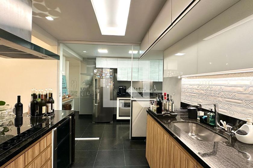 Apartamento, 3 quartos, 250 m² - Foto 13
