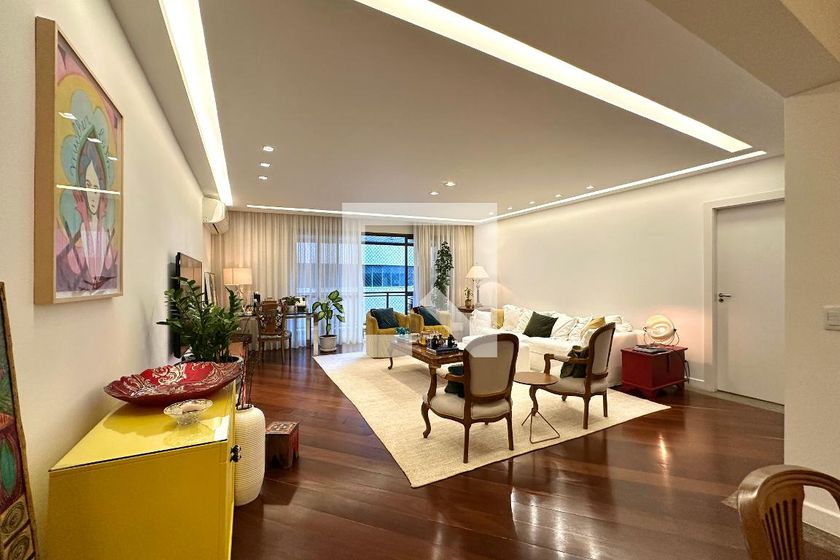 Apartamento, 3 quartos, 250 m² - Foto 1