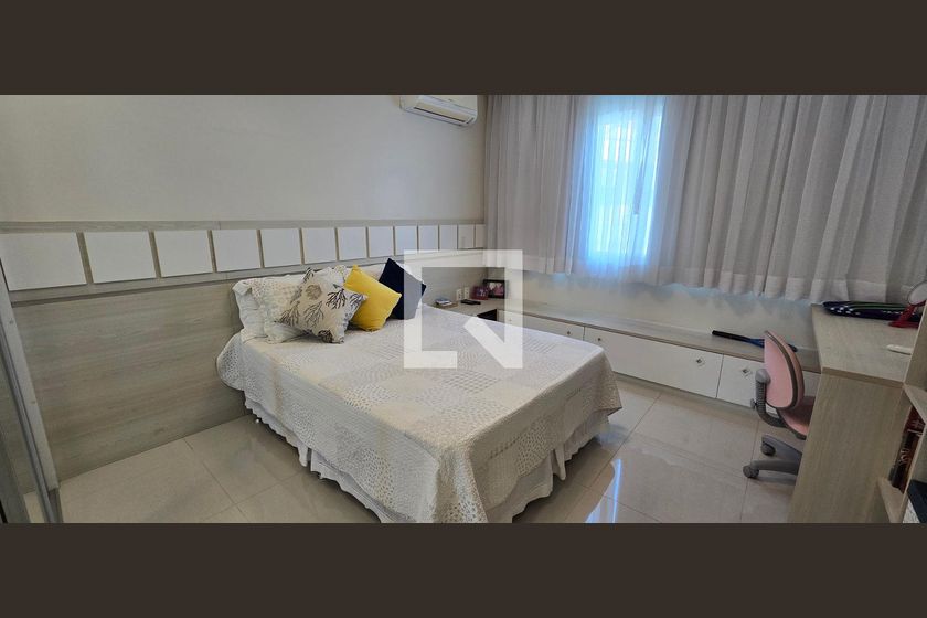 Casa, 4 quartos, 320 m² - Foto 82