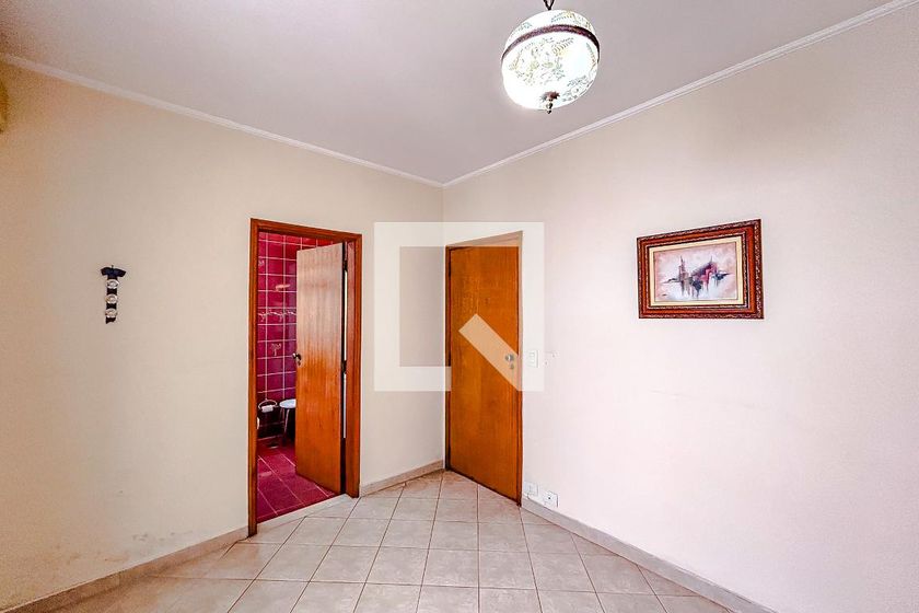 Casa, 4 quartos, 245 m² - Foto 8