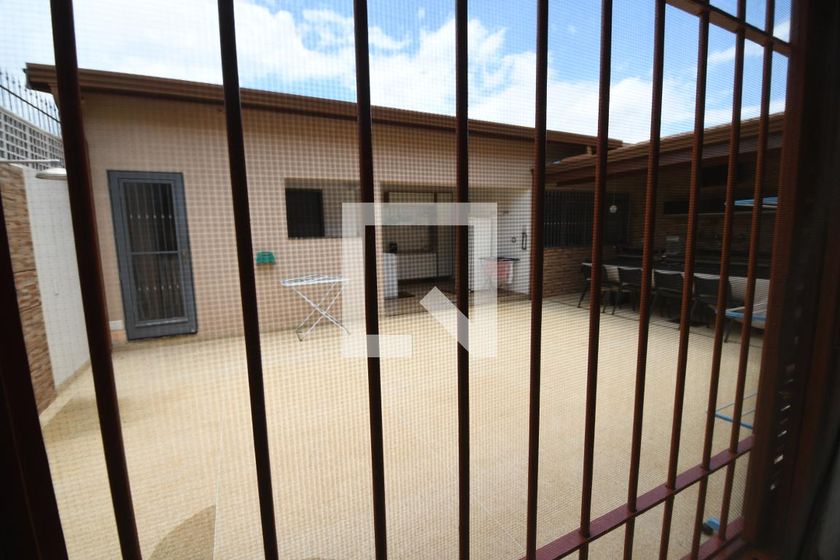 Casa à Venda - Barão Geraldo - Centro, 3 Quartos,  200 m2 em , Campinas - sp | SoloBR