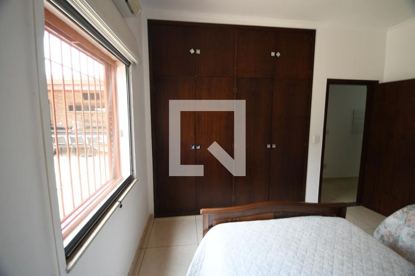 Casa à Venda - Barão Geraldo - Centro, 3 Quartos,  200 m2 em , Campinas - sp | SoloBR