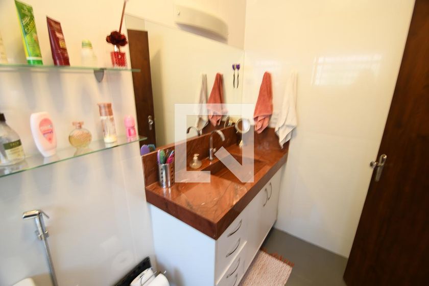 Casa à Venda - Barão Geraldo - Centro, 3 Quartos,  200 m2 em , Campinas - sp | SoloBR