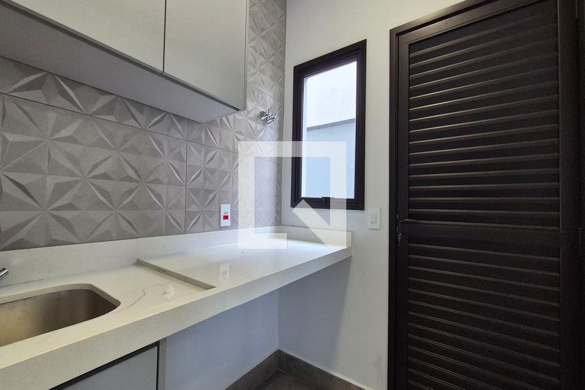 Casa à Venda - Swiss Park, 3 Quartos,  280 m2 em , Campinas - sp | SoloBR