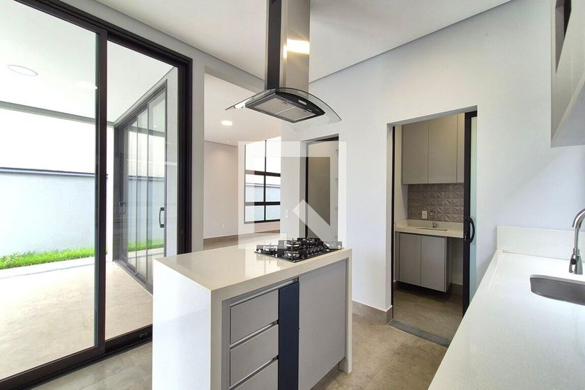 Casa à Venda - Swiss Park, 3 Quartos,  280 m2 em , Campinas - sp | SoloBR