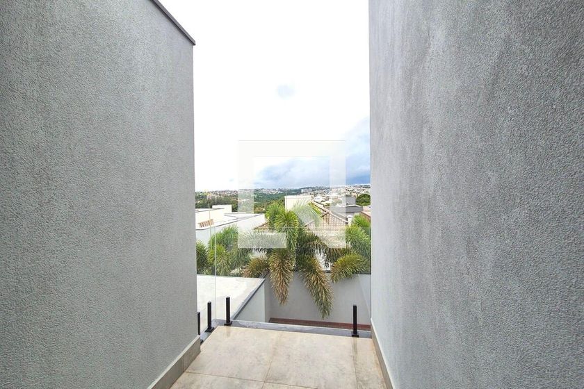 Casa à Venda - Swiss Park, 3 Quartos,  280 m2 em , Campinas - sp | SoloBR