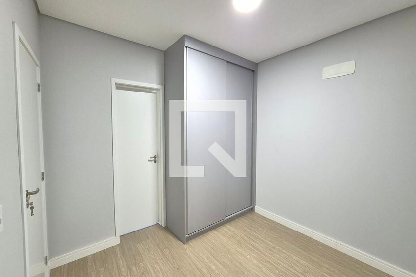 Casa à Venda - Swiss Park, 3 Quartos,  280 m2 em , Campinas - sp | SoloBR