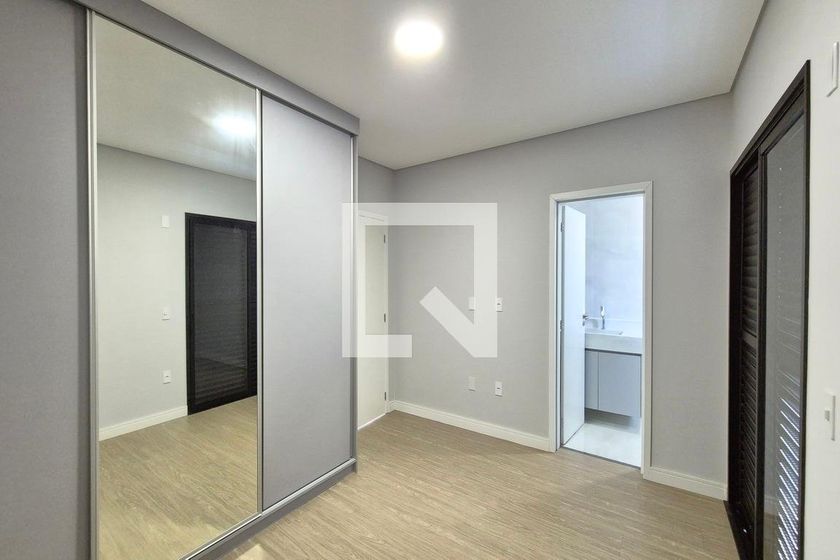 Casa à Venda - Swiss Park, 3 Quartos,  280 m2 em , Campinas - sp | SoloBR