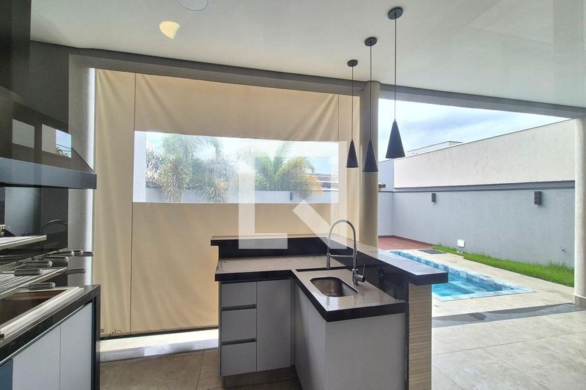 Casa à Venda - Swiss Park, 3 Quartos,  280 m2 em , Campinas - sp | SoloBR