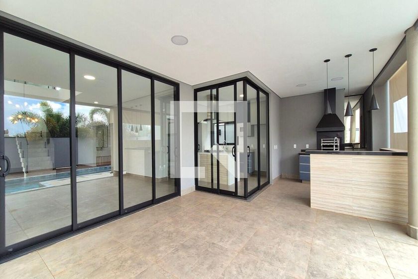 Casa à Venda - Swiss Park, 3 Quartos,  280 m2 em , Campinas - sp | SoloBR