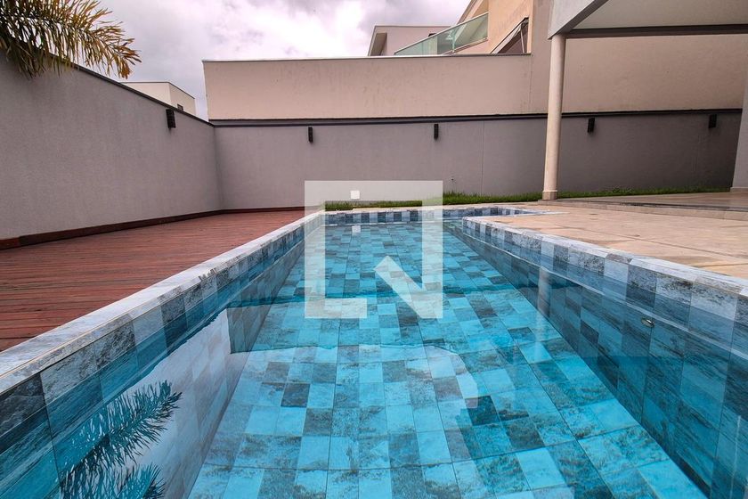Casa à Venda - Swiss Park, 3 Quartos,  280 m2 em , Campinas - sp | SoloBR