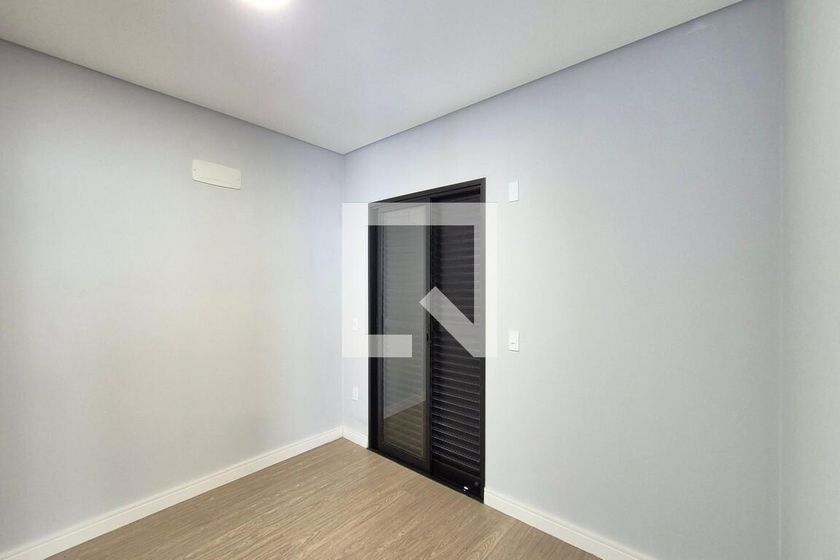 Casa à Venda - Swiss Park, 3 Quartos,  280 m2 em , Campinas - sp | SoloBR