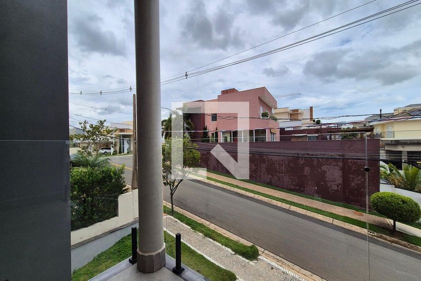 Casa à Venda - Swiss Park, 3 Quartos,  280 m2 em , Campinas - sp | SoloBR