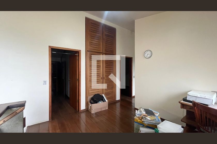 Casa à Venda - Guanabara, 5 Quartos,  345 m2 em , Campinas - sp | SoloBR