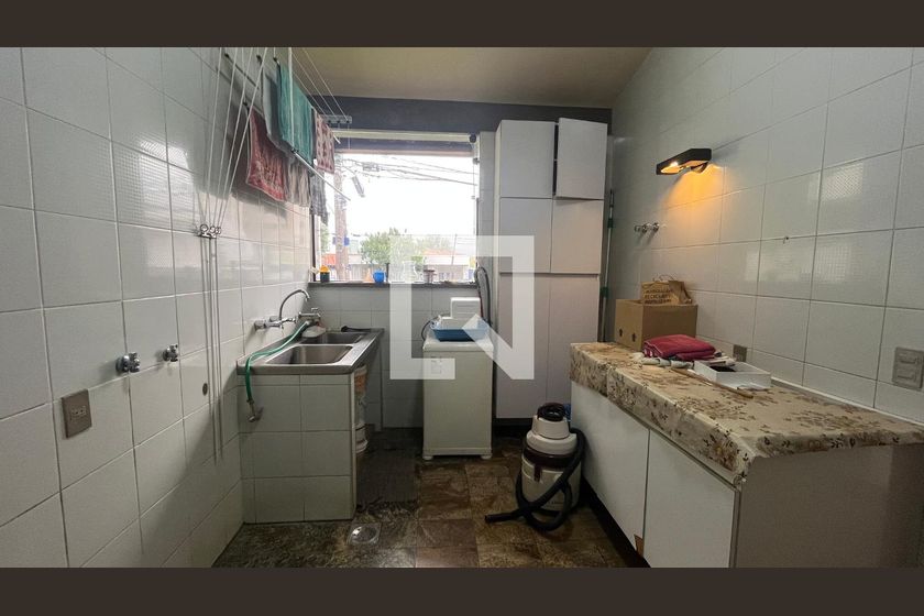Casa à Venda - Guanabara, 5 Quartos,  345 m2 em , Campinas - sp | SoloBR