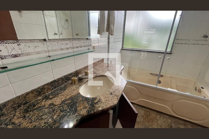 Casa à Venda - Guanabara, 5 Quartos,  345 m2 em , Campinas - sp | SoloBR