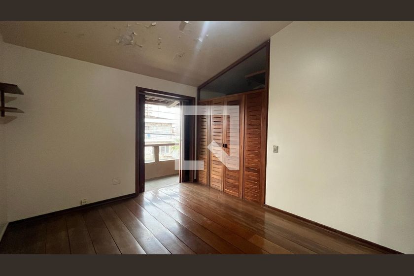 Casa à Venda - Guanabara, 5 Quartos,  345 m2 em , Campinas - sp | SoloBR