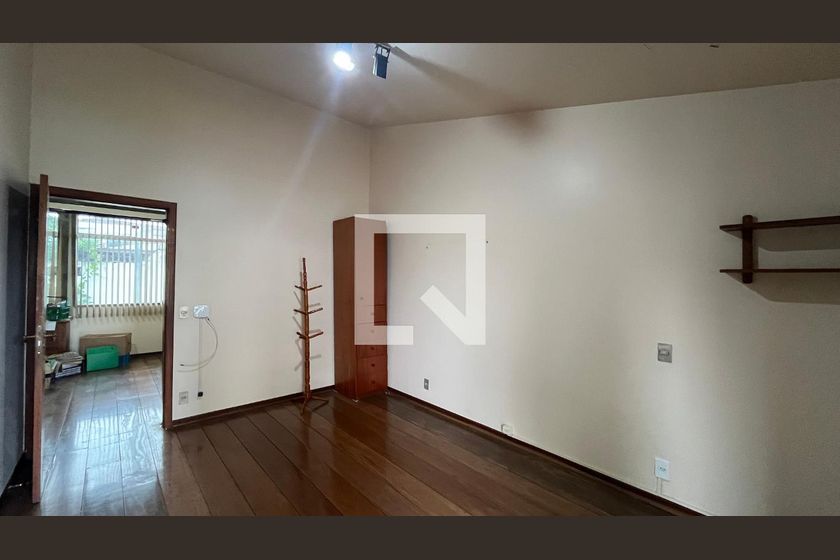 Casa à Venda - Guanabara, 5 Quartos,  345 m2 em , Campinas - sp | SoloBR