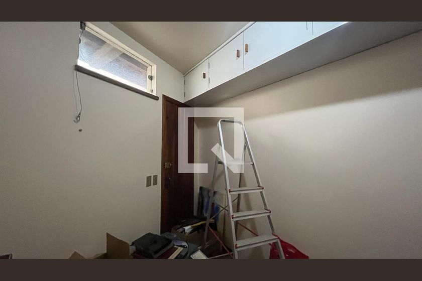 Casa à Venda - Guanabara, 5 Quartos,  345 m2 em , Campinas - sp | SoloBR