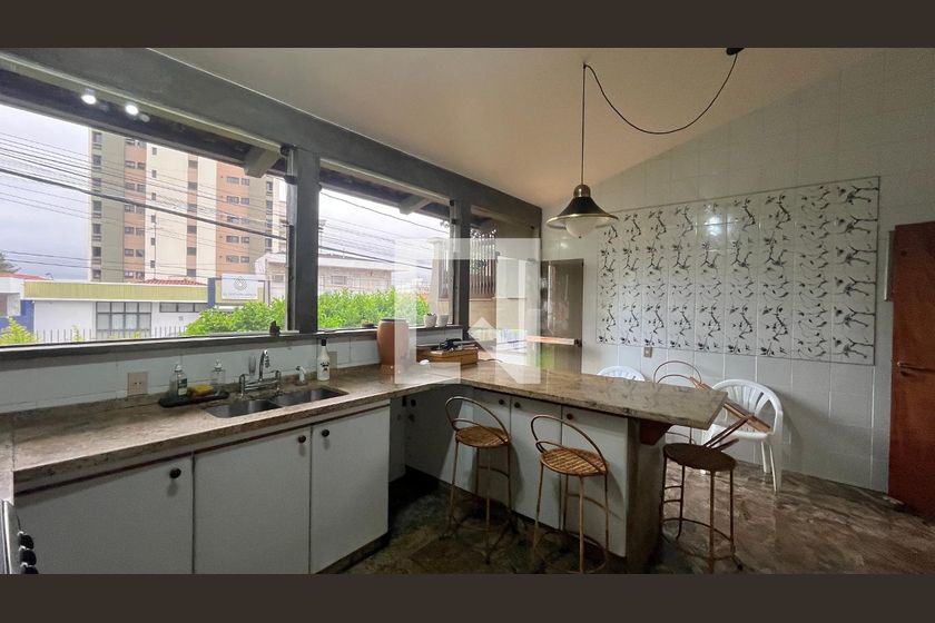 Casa à Venda - Guanabara, 5 Quartos,  345 m2 em , Campinas - sp | SoloBR
