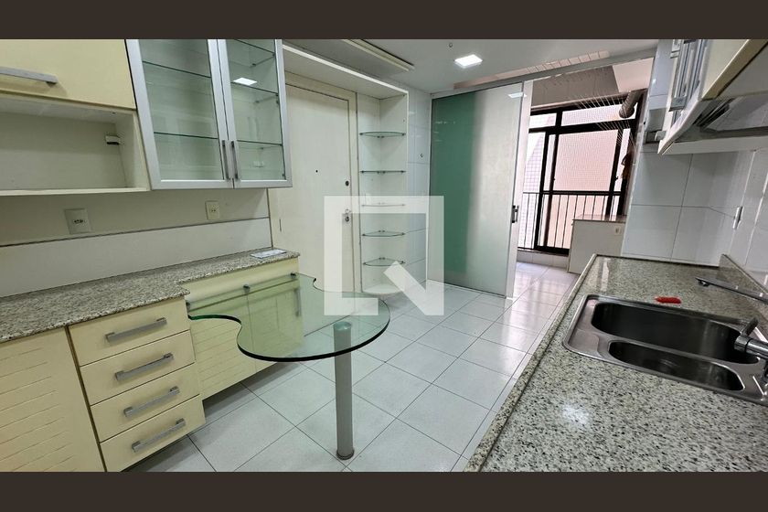 Apartamento, 3 quartos, 198 m² - Foto 35