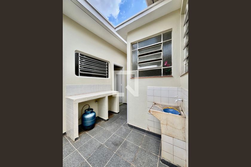 Casa à Venda - Guanabara, 3 Quartos,  250 m2 em , Campinas - sp | SoloBR