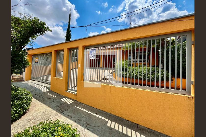 Casa à Venda - Guanabara, 3 Quartos,  250 m2 em , Campinas - sp | SoloBR