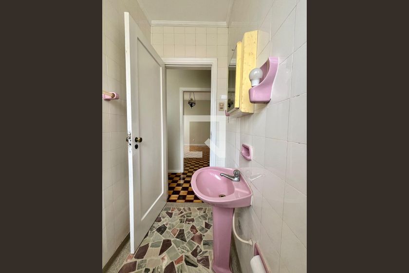 Casa à Venda - Guanabara, 3 Quartos,  250 m2 em , Campinas - sp | SoloBR
