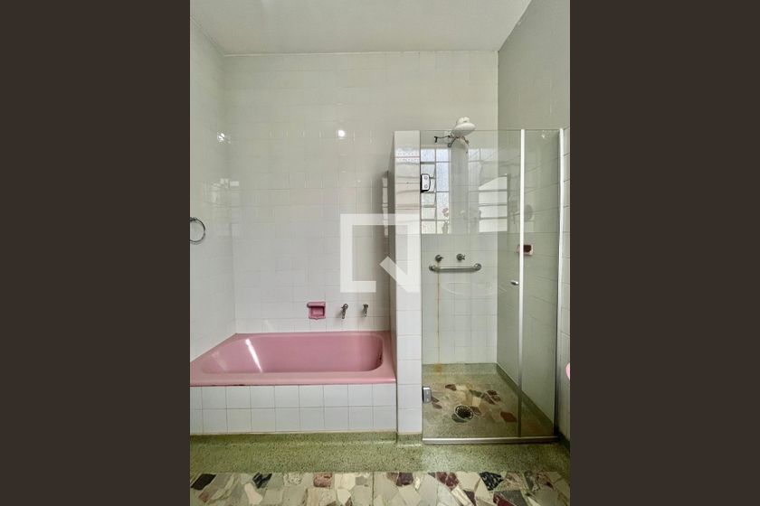 Casa à Venda - Guanabara, 3 Quartos,  250 m2 em , Campinas - sp | SoloBR