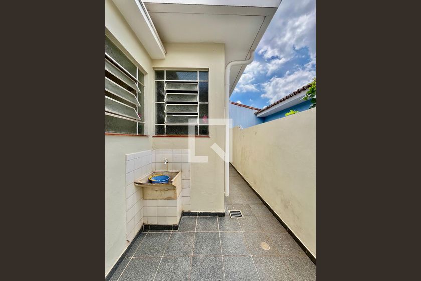 Casa à Venda - Guanabara, 3 Quartos,  250 m2 em , Campinas - sp | SoloBR