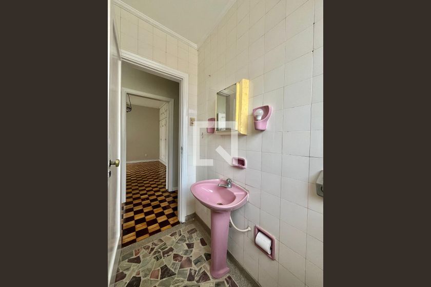 Casa à Venda - Guanabara, 3 Quartos,  250 m2 em , Campinas - sp | SoloBR