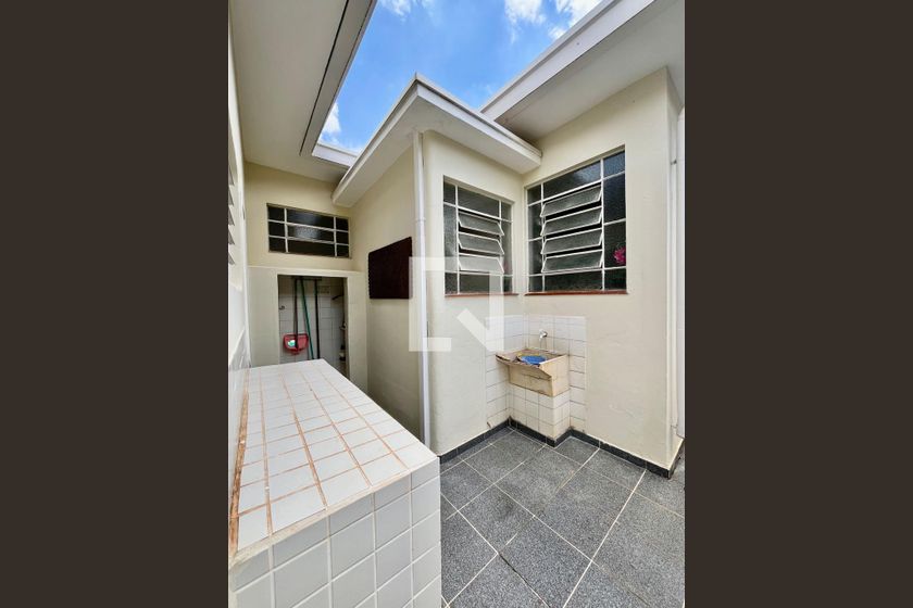 Casa à Venda - Guanabara, 3 Quartos,  250 m2 em , Campinas - sp | SoloBR