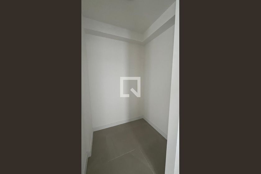Apartamento à Venda - Bosque, 1 Quarto,  46 m2 em , Campinas - sp | SoloBR