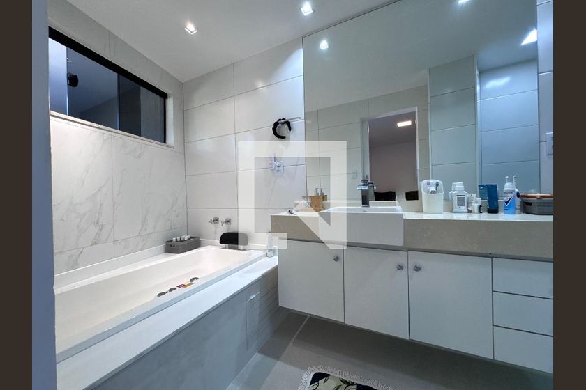 Casa, 4 quartos, 300 m² - Foto 67