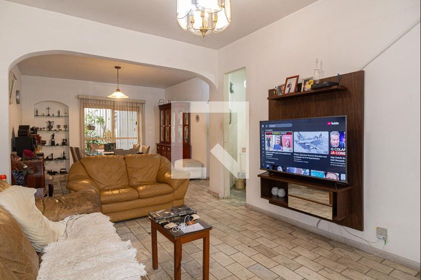 Casa, 3 quartos, 232 m² - Foto 1
