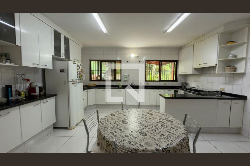 Casa, 3 quartos, 380 m² - Foto 33
