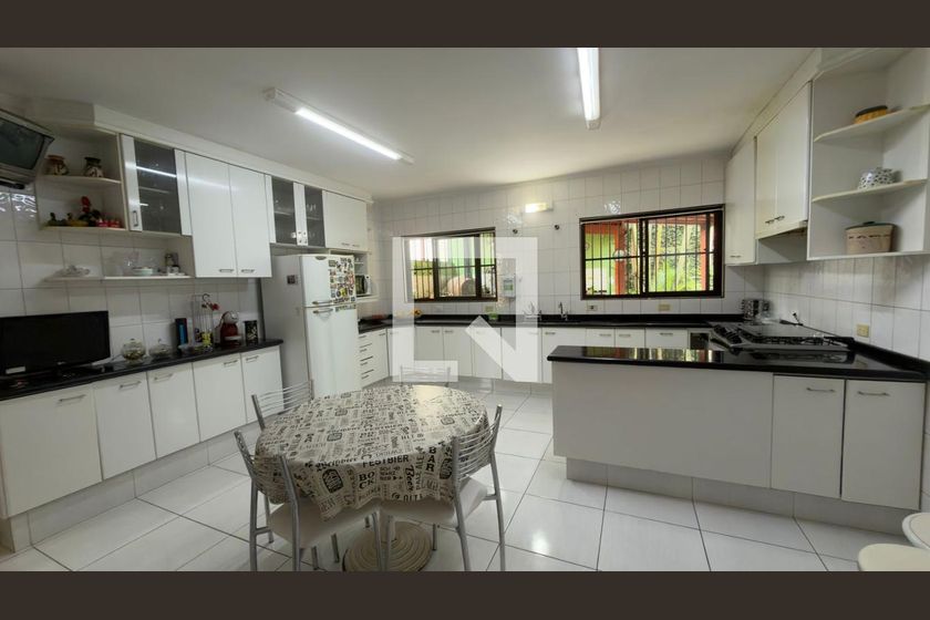 Casa, 3 quartos, 380 m² - Foto 31