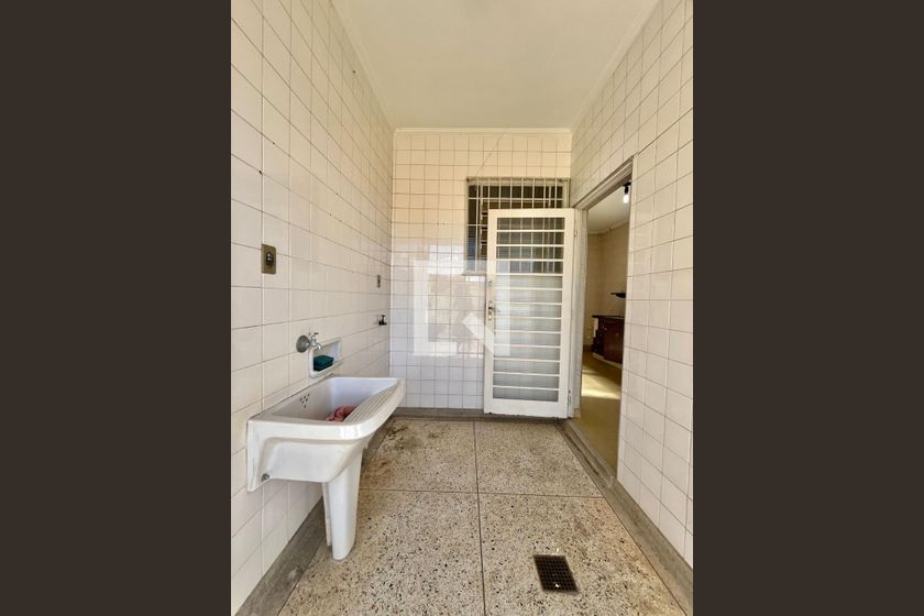 Casa à Venda - Bosque, 3 Quartos,  328 m2 em , Campinas - sp | SoloBR