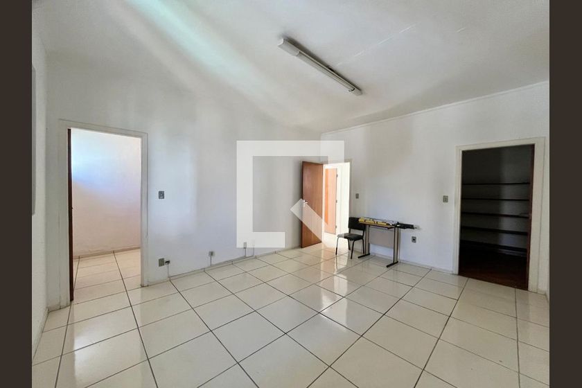 Casa à Venda - Bosque, 3 Quartos,  328 m2 em , Campinas - sp | SoloBR