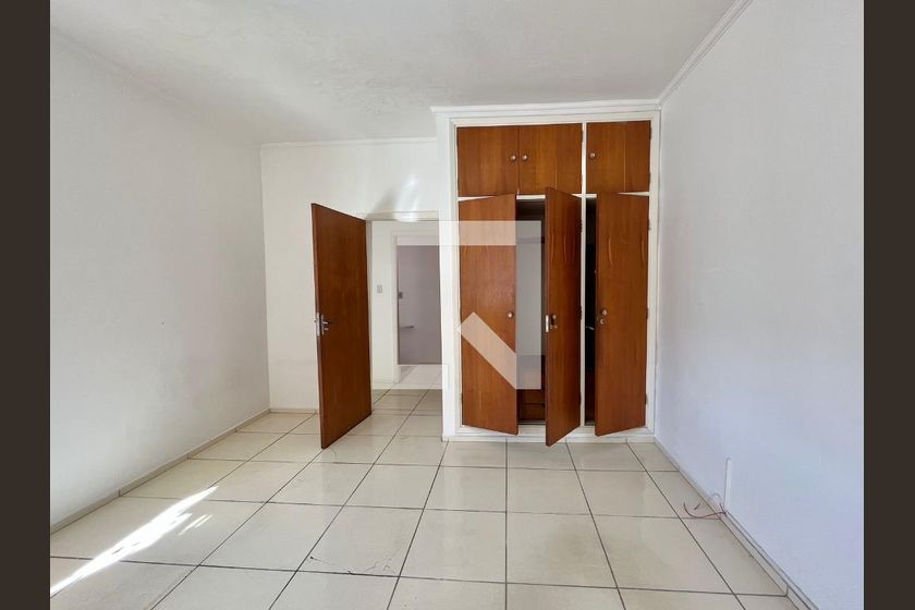 Casa à Venda - Bosque, 3 Quartos,  328 m2 em , Campinas - sp | SoloBR