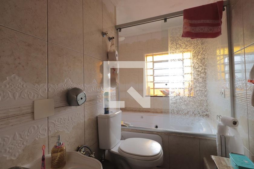 Casa, 4 quartos, 200 m² - Foto 77