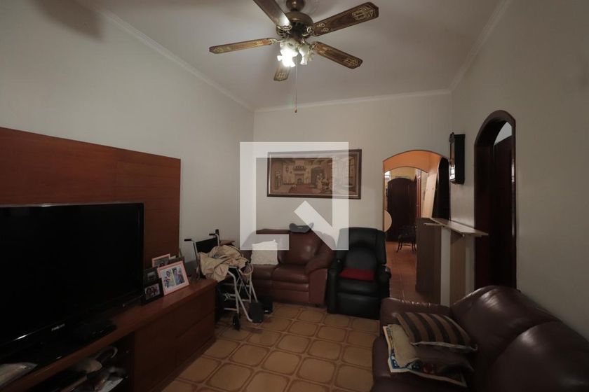 Casa, 4 quartos, 200 m² - Foto 1