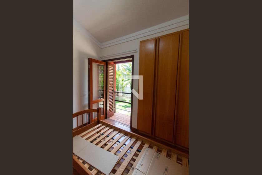 Casa à Venda - Lot. Alphaville Campinas, 4 Quartos,  370 m2 em , Campinas - sp | SoloBR